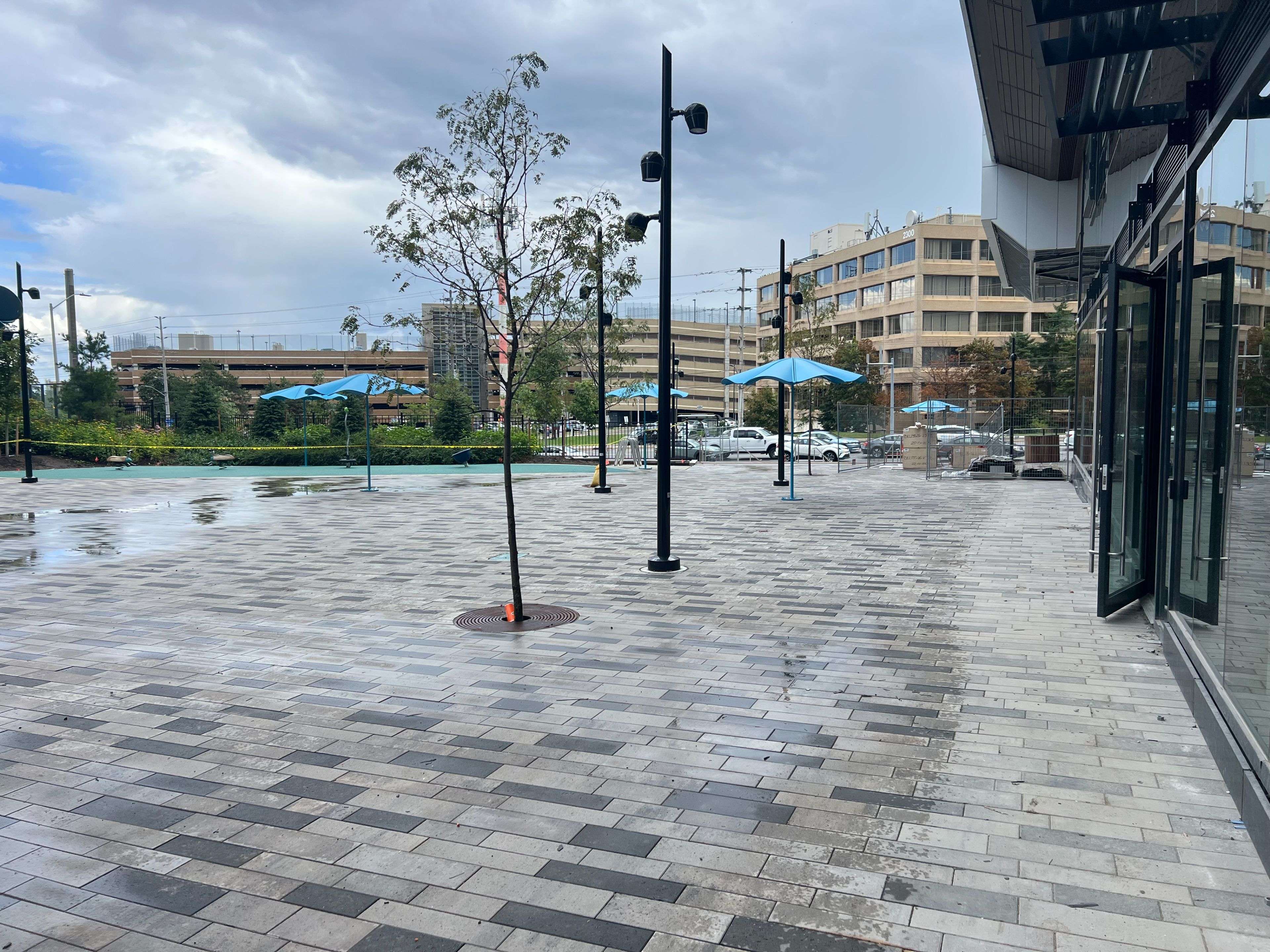 Mississauga, ON L5M 2T1,2485 Eglinton AVE W #1