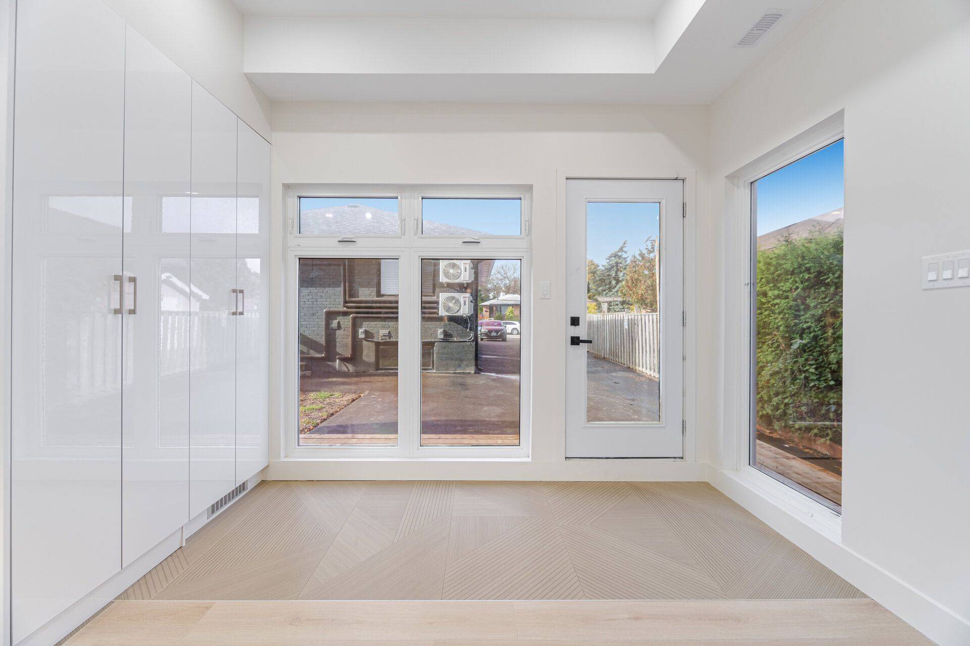 Toronto W09, ON M9R 3C6,25 Templar DR #Garden Suite