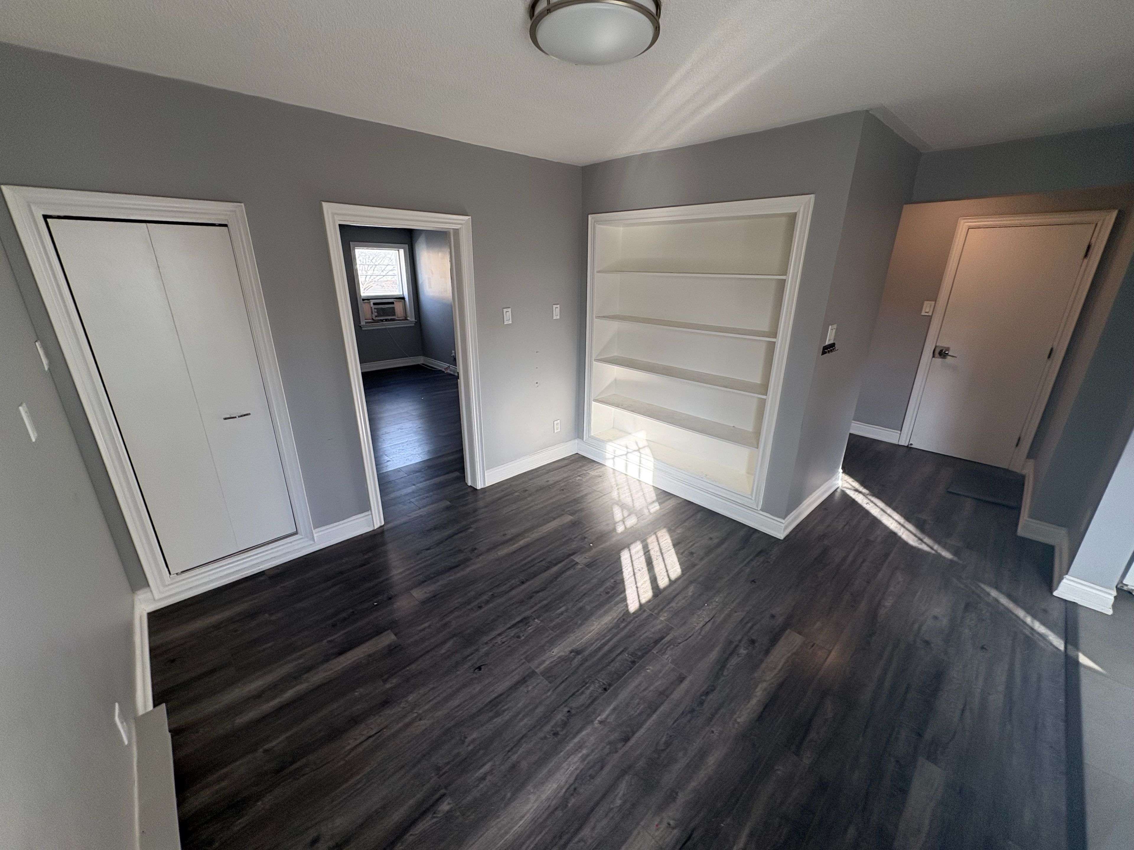 Toronto W07, ON M8Z 1M8,739 The Queensway N/A #A