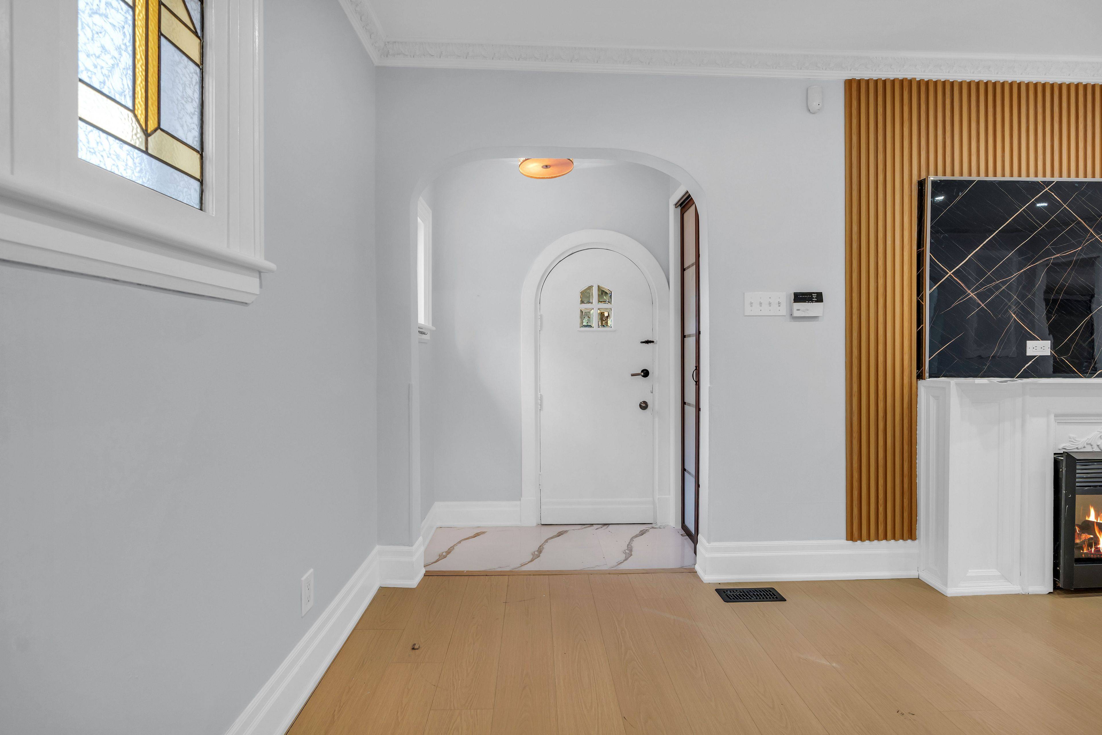 Niagara Falls, ON L2G 5S6,5765 Dorchester RD ##Main