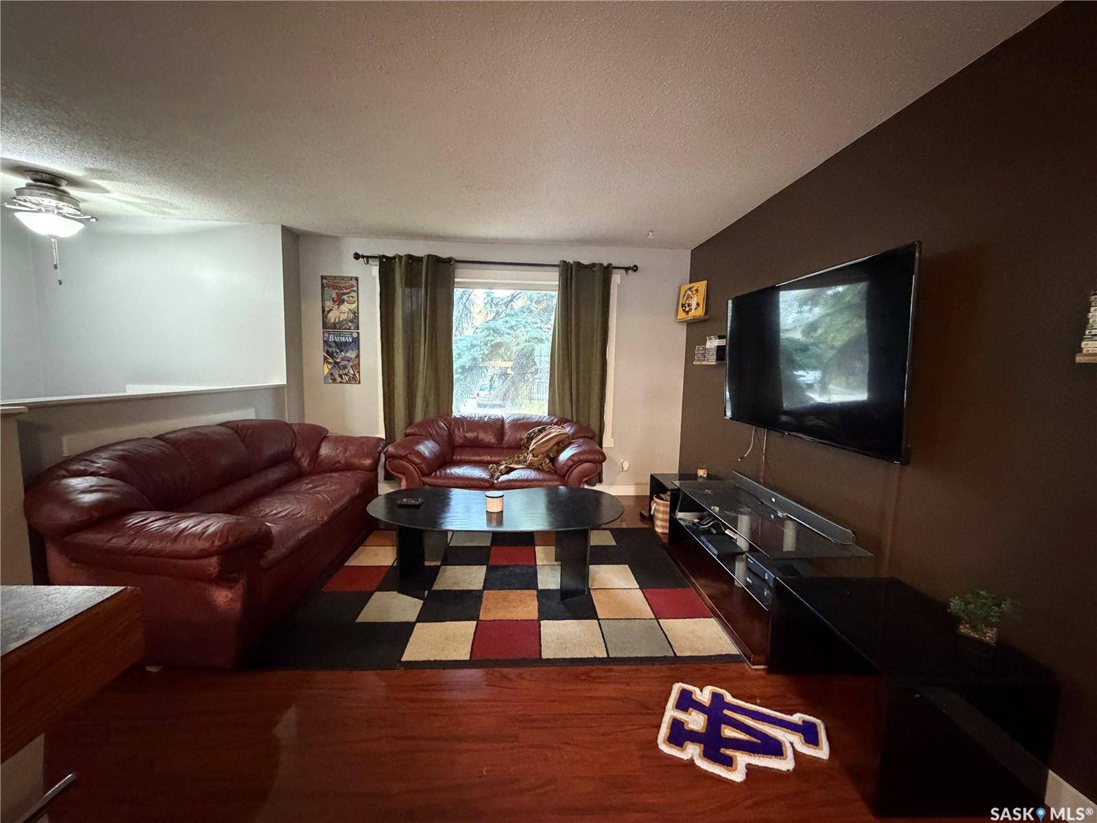 Regina, SK S4R 0Z5,5309 2nd AVENUE N