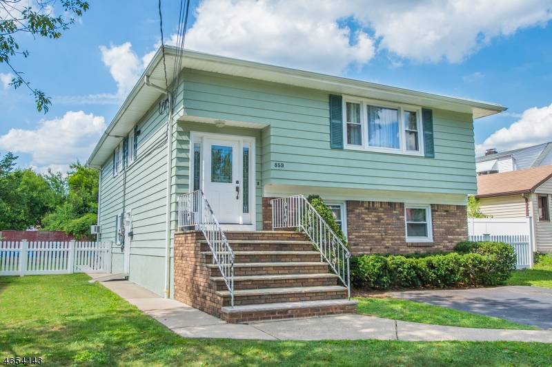 Maywood Boro, NJ 07607,853 Paterson Ave