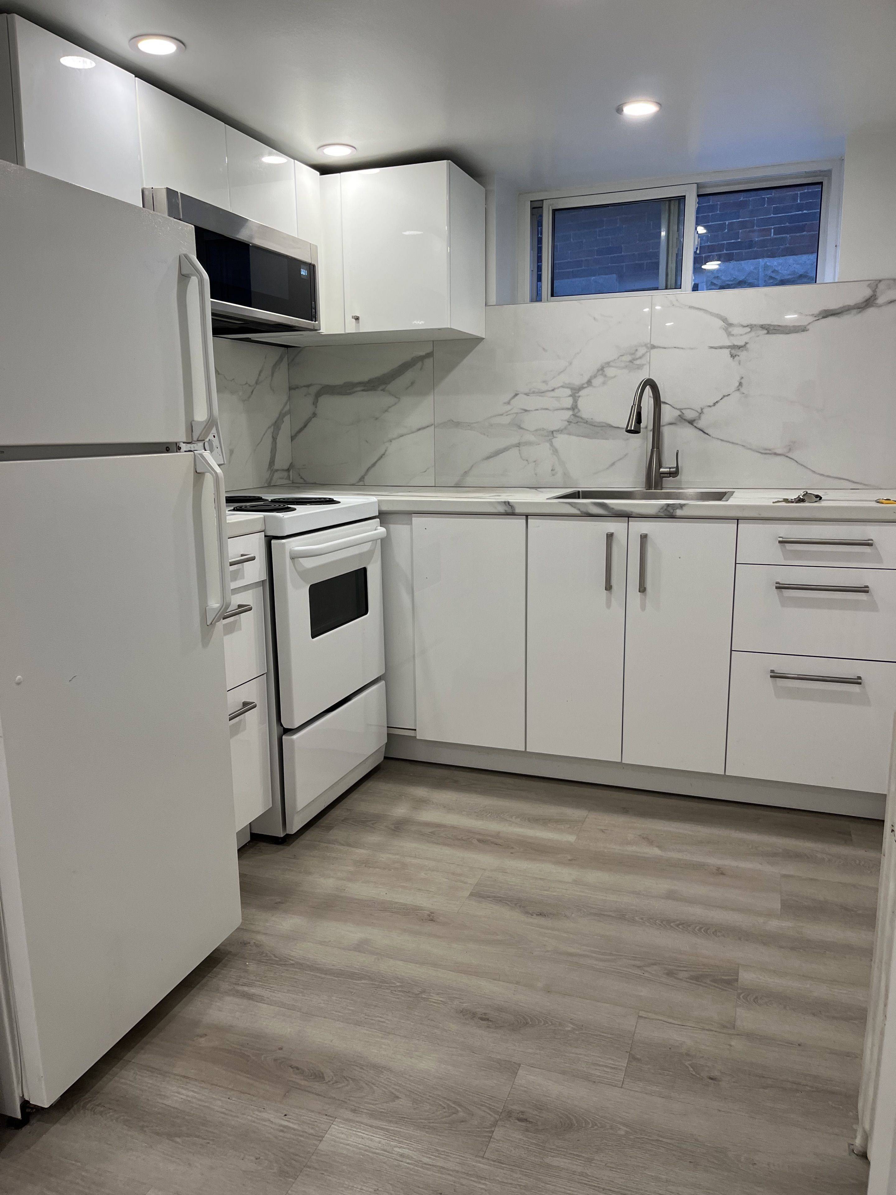 Toronto W02, ON M6S 4H4,11 Rivercrest RD