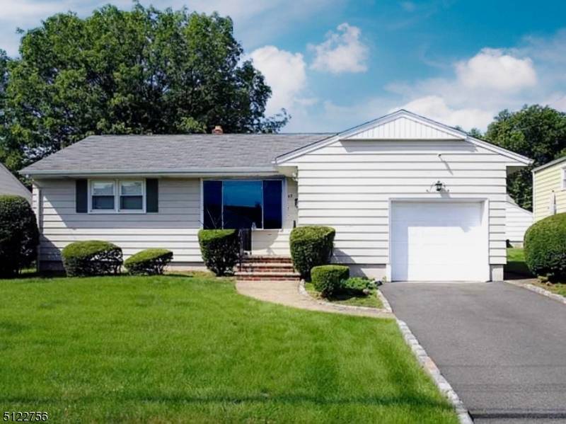 Clifton City, NJ 07013,33 Plymouth Rd