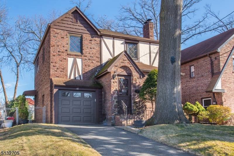 Clifton City, NJ 07012,47 Windsor Rd