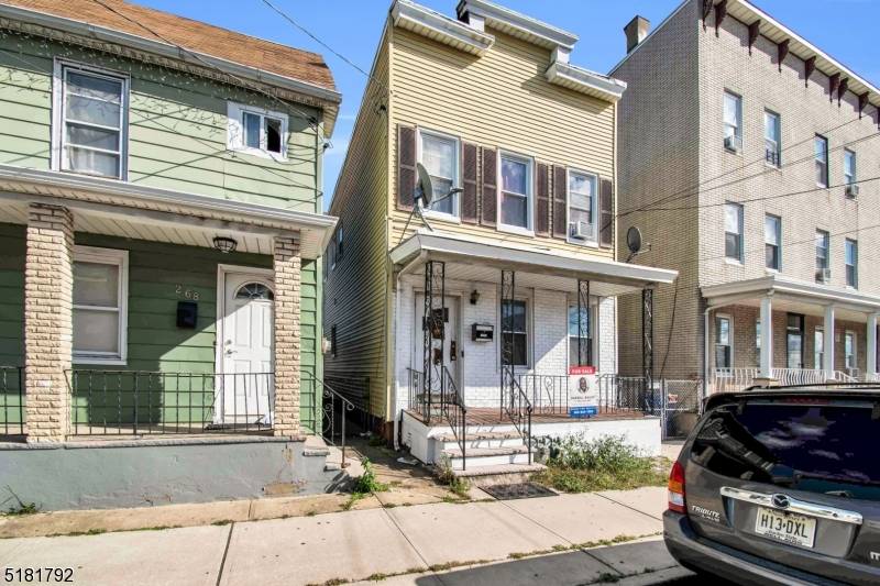 Perth Amboy City, NJ 08861,266 Davidson Ave