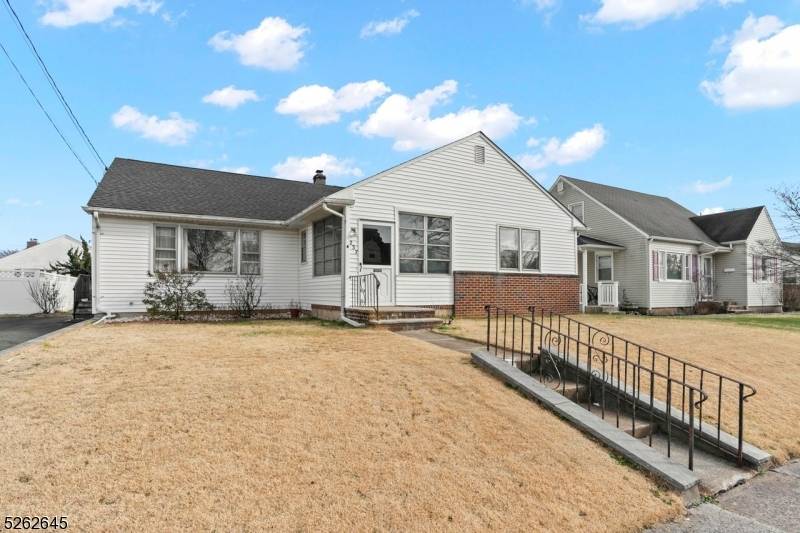 Manville Boro, NJ 08835,237 S 7Th Ave