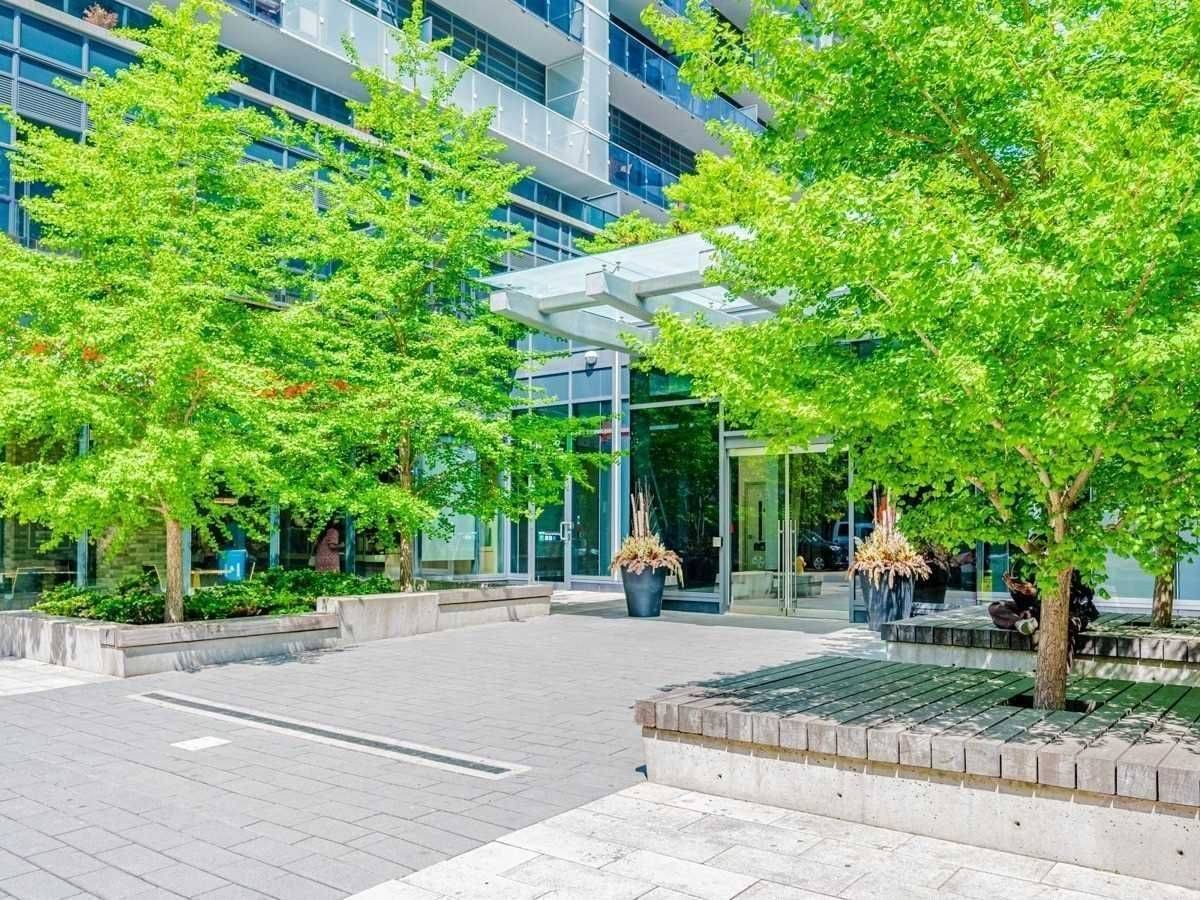 Toronto C01, ON M6K 3N3,1030 King ST W #503