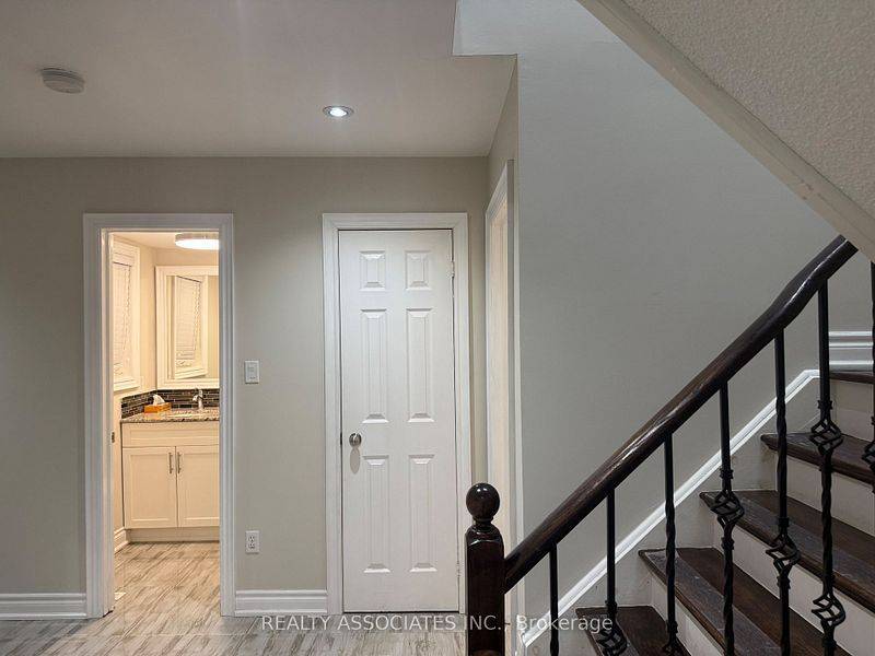 Toronto E05, ON M1V 5N4,187 Shepton WAY #MAIN