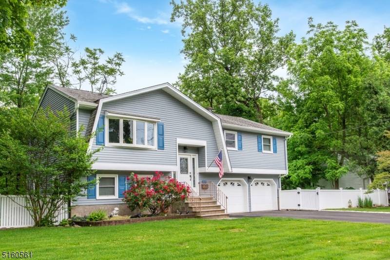 Riverdale Boro, NJ 07457,27 Morris Ave