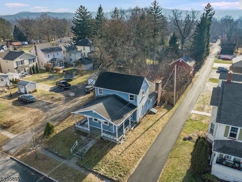 Belvidere Twp., NJ 07823,322 4th St