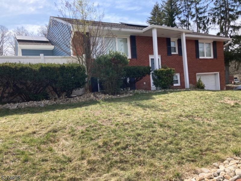 Jamesburg Boro, NJ 08831,49 Pergola Ave