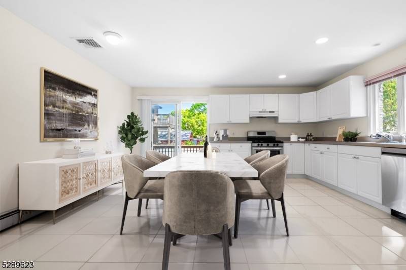 Palisades Park Boro, NJ 07650,21A W Edsall Blvd