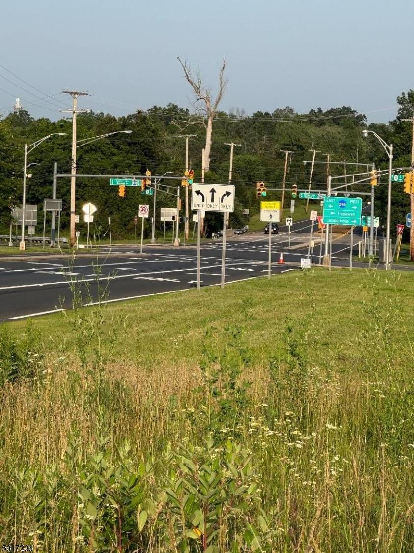 East Amwell Twp., NJ 08525,304 Route 31