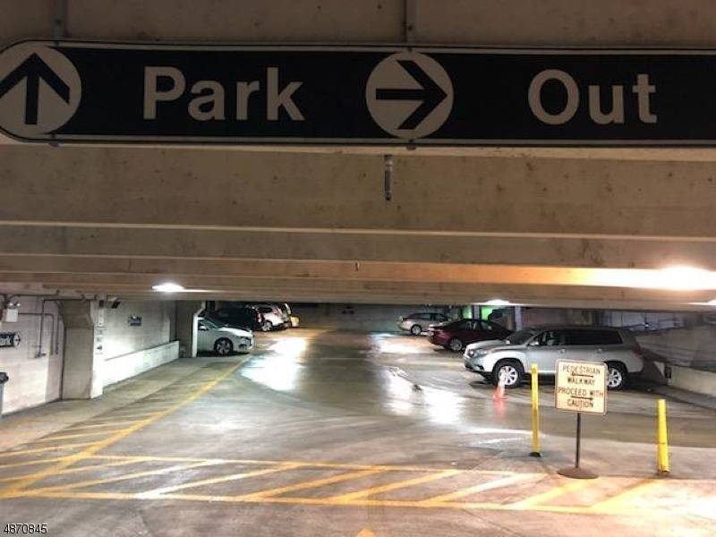 Trenton City, NJ 08608,225 E STATE ST