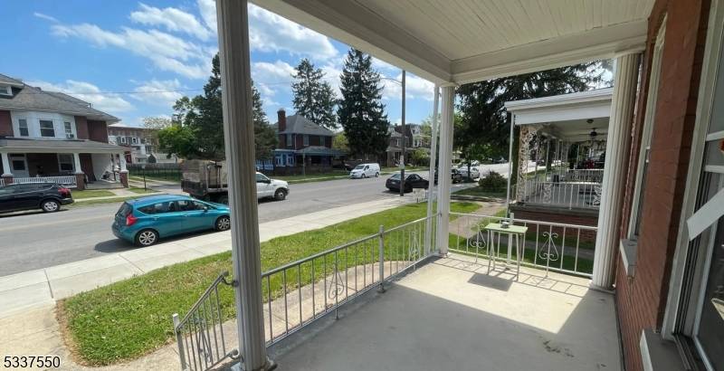 Pennsylvania, NJ 17404,809 Madison Avenue #2