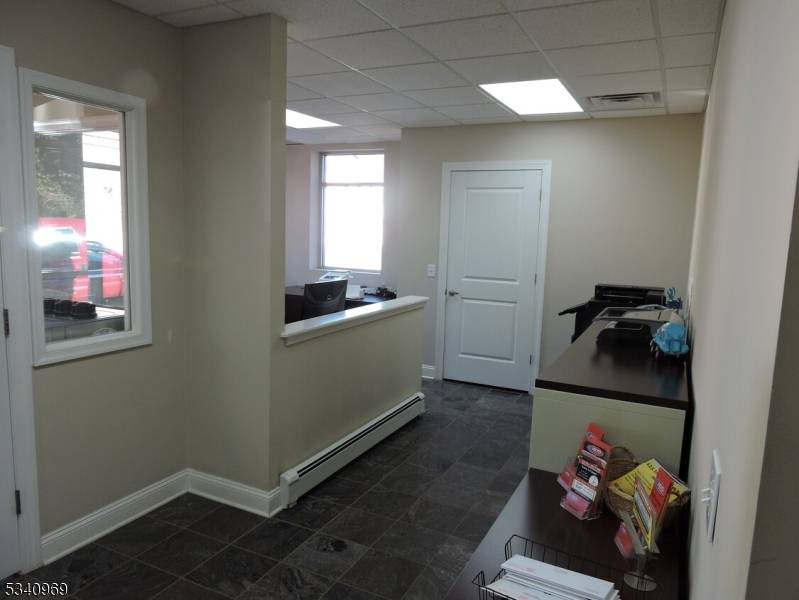 Phillipsburg Town, NJ 08865,160 Broad St