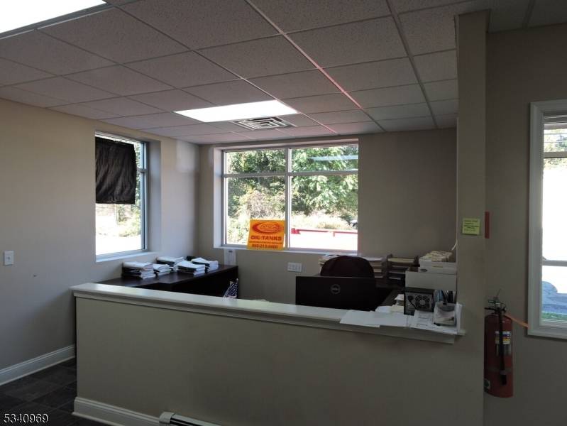 Phillipsburg Town, NJ 08865,160 Broad St