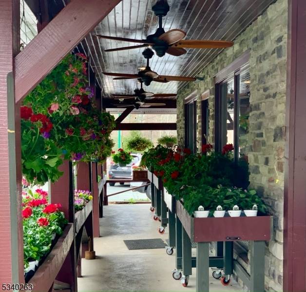 Sandyston Twp., NJ 07851,187 Us Highway 206