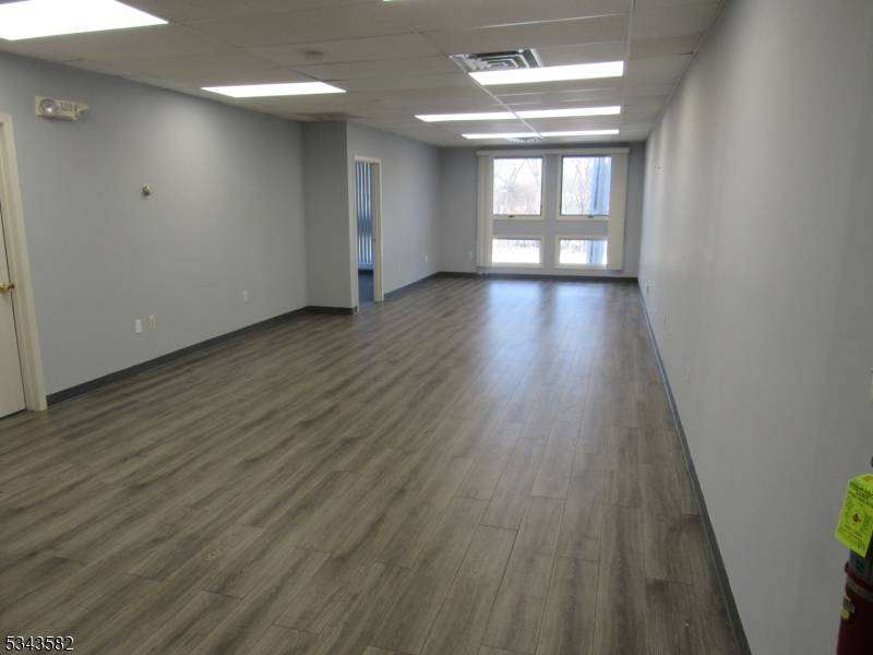 Monroe Twp., NJ 08831,983 route 33