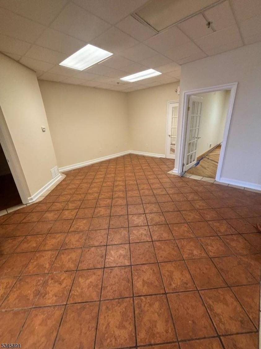 Elizabeth City, NJ 07206,210 Trumbull St