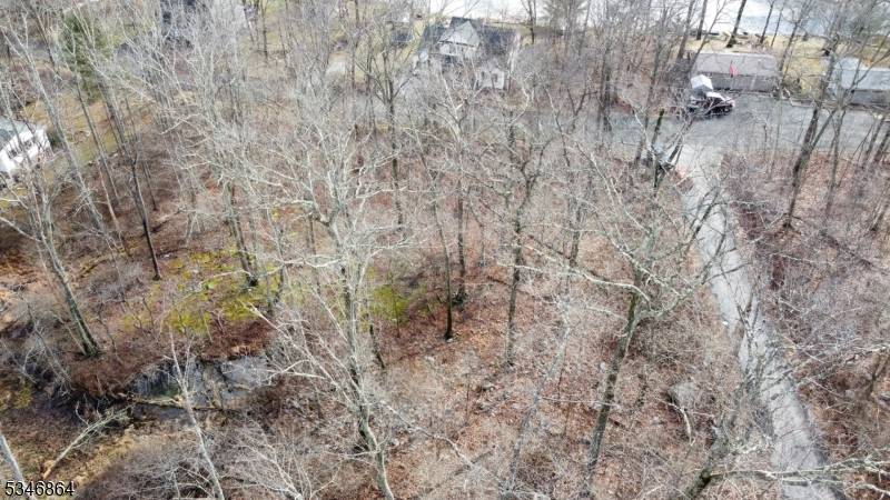 Newton Town, NJ 07860,68 W Shore Dr