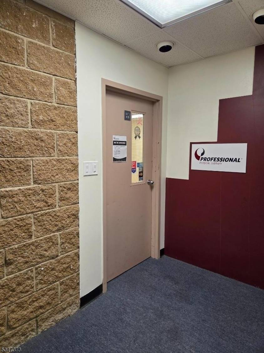 Waldwick Boro, NJ 07463,168 Franklin Tpke  unit 103B