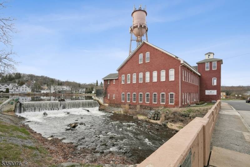 Wharton Boro, NJ 07885,175 N Main St