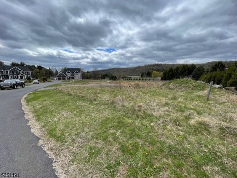 Califon Boro, NJ 07830,4 Wade Farm Road