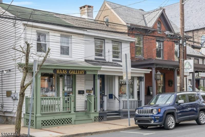 Lambertville City, NJ 08530,69 Bridge Street