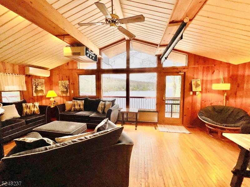 Vernon Twp., NJ 07422,639 Canistear Rd