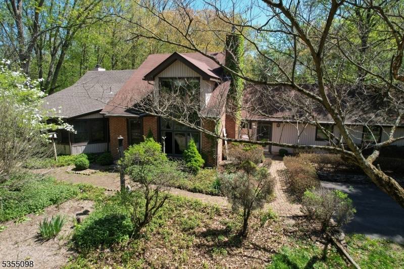 Delaware Twp., NJ 08559,22 Pine Hill Rd