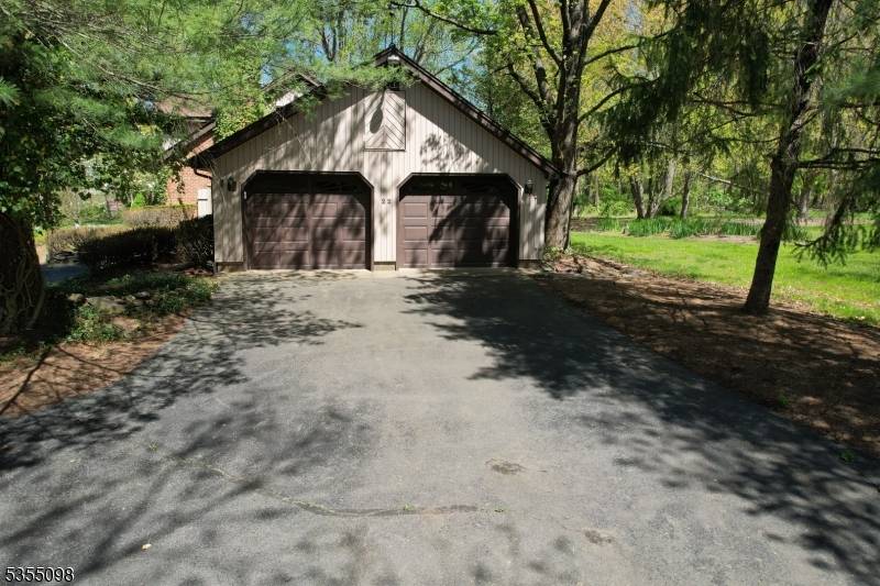 Delaware Twp., NJ 08559,22 Pine Hill Rd