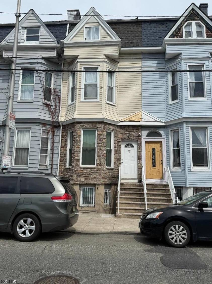 Jersey City, NJ 07306,256.5 FAIRMOUNT AVE #2