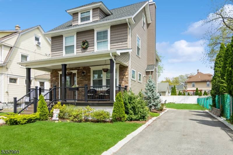 Roselle Park Boro, NJ 07204,421 Cherry St