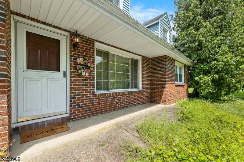 Greenwich Twp., NJ 08804,705 Warren Glen Rd