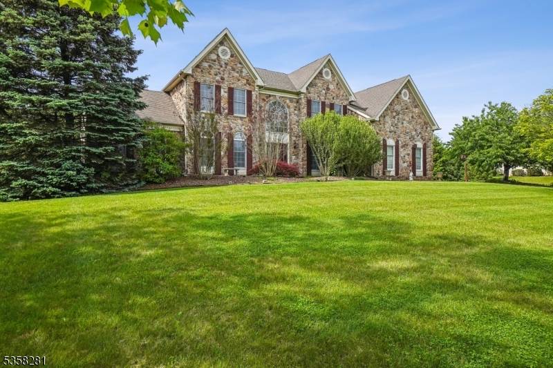 Franklin Twp., NJ 08802,16 Surry Lane16