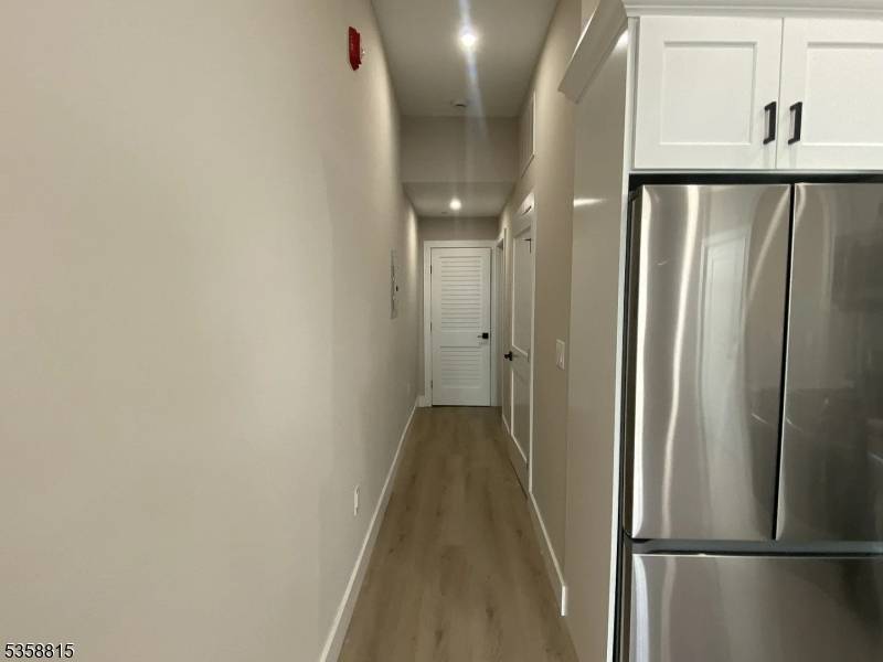 Newark City, NJ 07105,136 Elm St