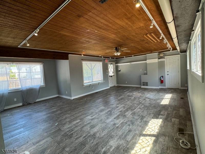 Mendham Boro, NJ 07945,6 Hilltop Rd