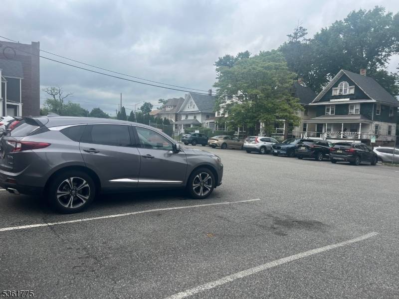 East Orange City, NJ 07018,85 S Harrison St