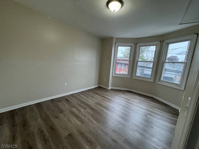 Newark City, NJ 07104,27 Highland Ave