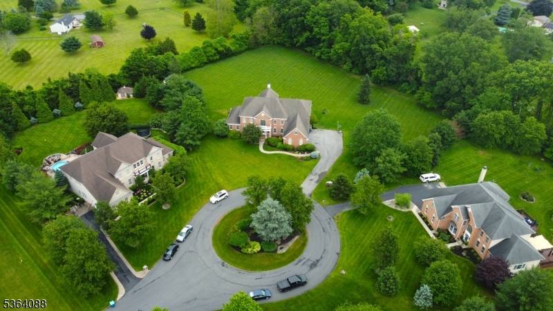 Pennsylvania, NJ 18042,55 Forrest Stand