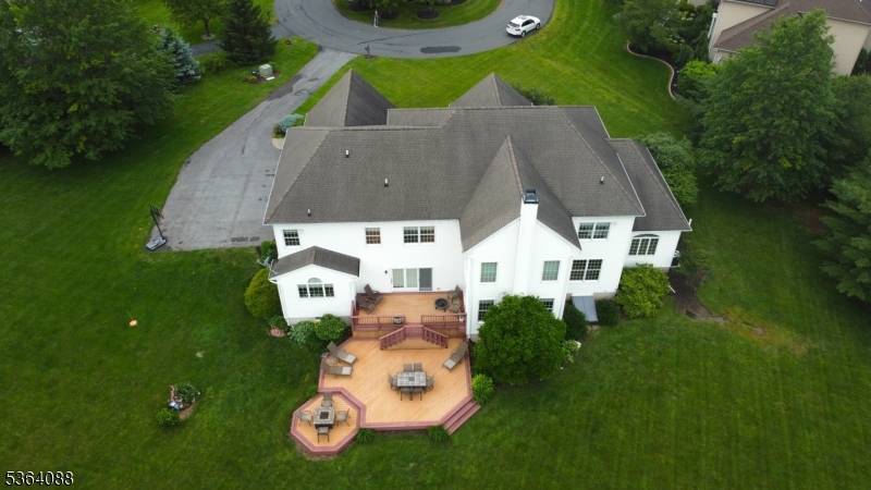 Pennsylvania, NJ 18042,55 Forrest Stand