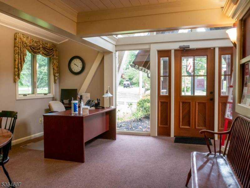 Clinton Town, NJ 08809,109 Route22