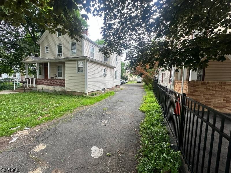 Plainfield City, NJ 07060,354-356 E 2Nd St