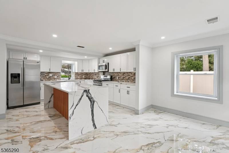 Hamilton Twp., NJ 08619,126 Cooney Ave