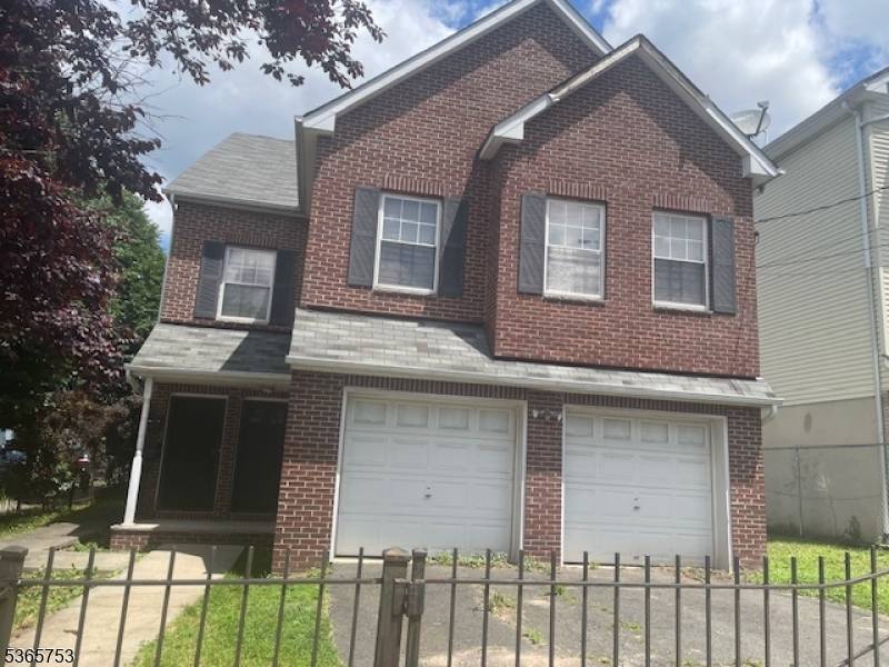 Newark City, NJ 07103,550-552 S 19Th St