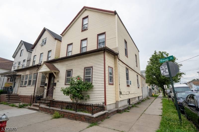 Elizabeth City, NJ 07206,74 4Th St