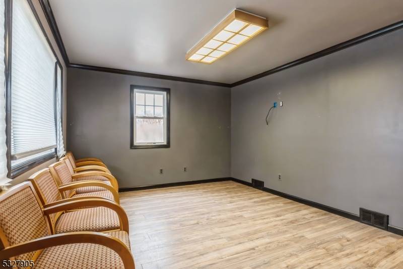 Roseland Boro, NJ 07068,194 Eagle Rock Ave