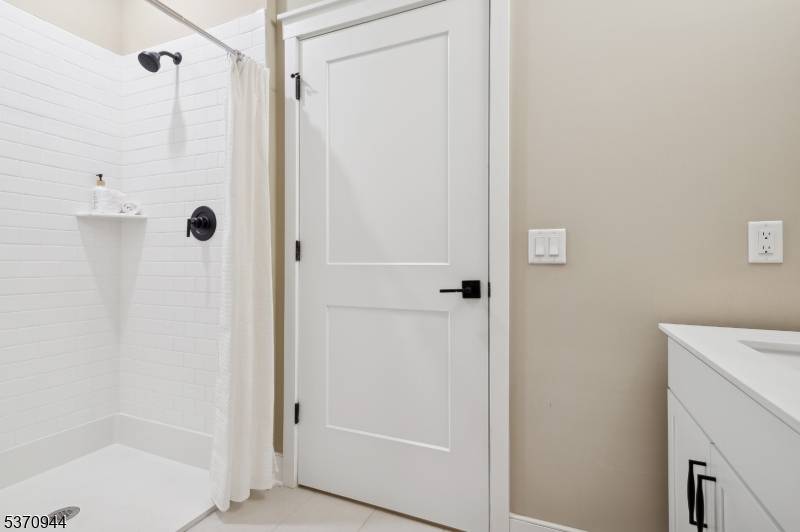 Warren Twp., NJ 07059,173 Jasmine Dr #1212